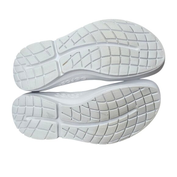 Oofos EEZEE LOW Women's Casual Slip On Black/White Sneaker Comfort Shoe - Picture 11 of 11